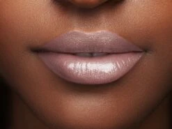 L'Oréal Paris Color Riche Shine Lippenstift - 658 Topless 15 L'Oréal Paris Color Riche Shine Lippenstift - 658 Topless -Cosmetica Winkel 1200x900