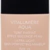 Chanel Vitalumiere Aqua Foundation - 30 Beige - SPF15 - 30 Ml -Cosmetica Winkel 597x1200