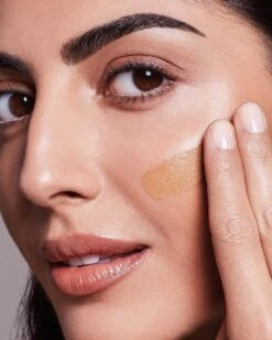 Max Factor Radiant Lift FD - 65 Rose Beige -Cosmetica Winkel 960x1200 1