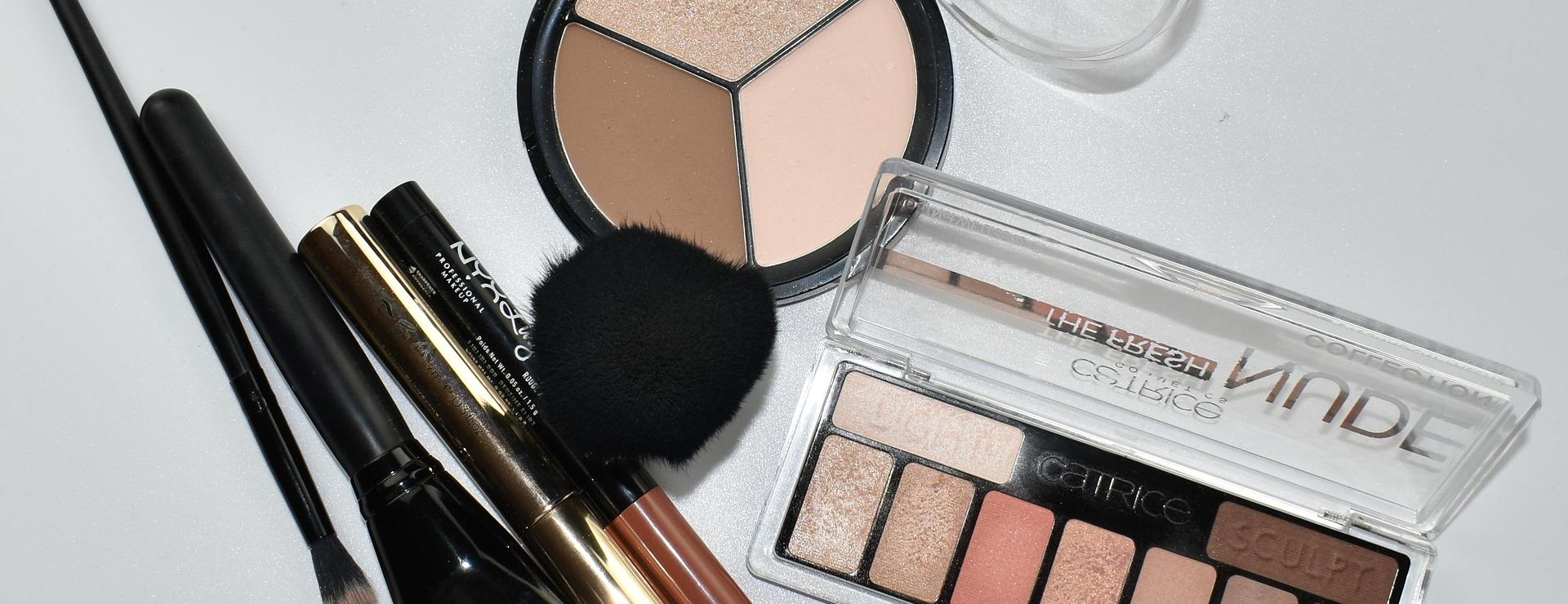 Cosmetica Winkel -Cosmetica Winkel cosmetics 5090011 1920 1